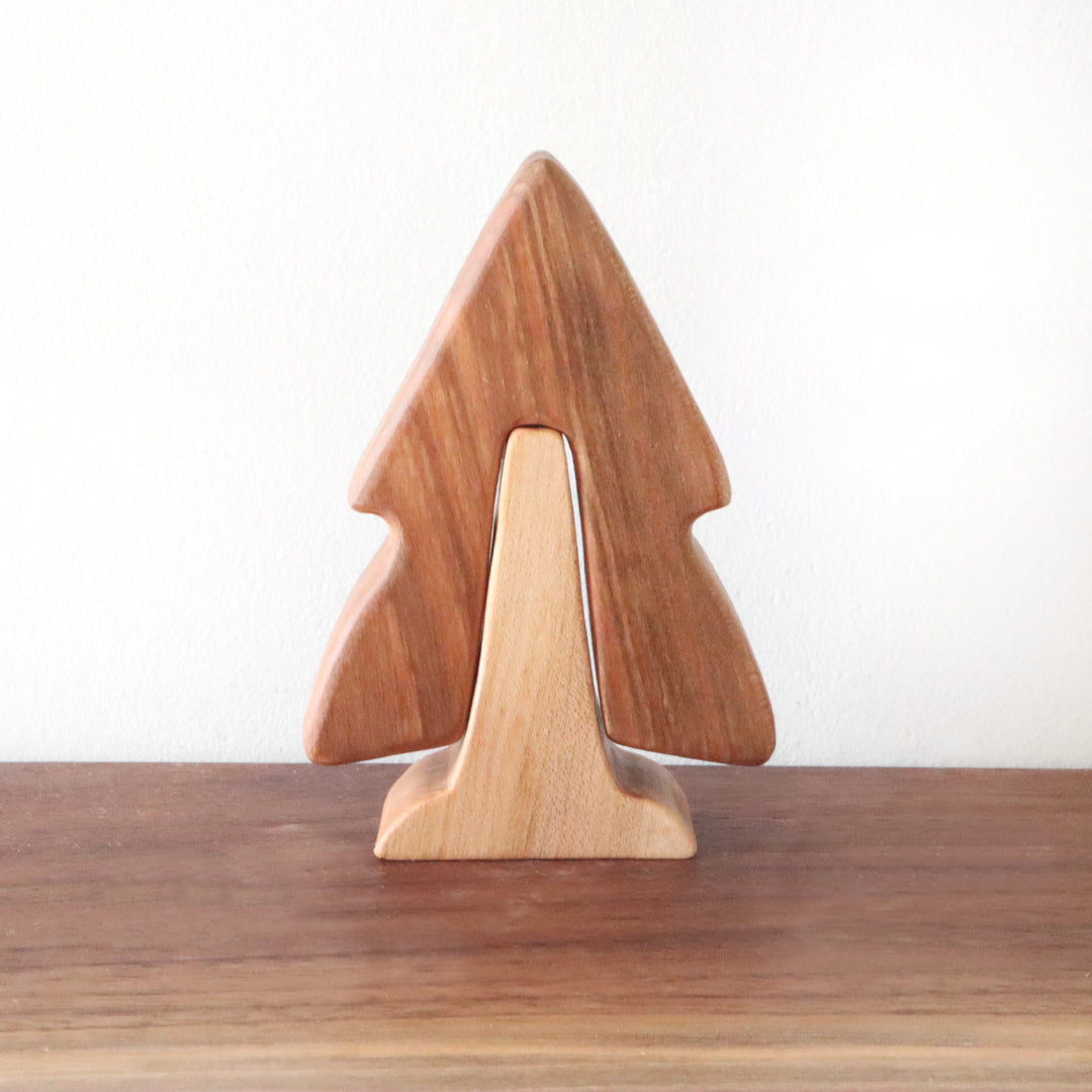 Natural Two-Tone Pine Tree Puzzle
